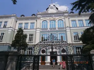 Сградата на Икономически университет - Варна — Варна