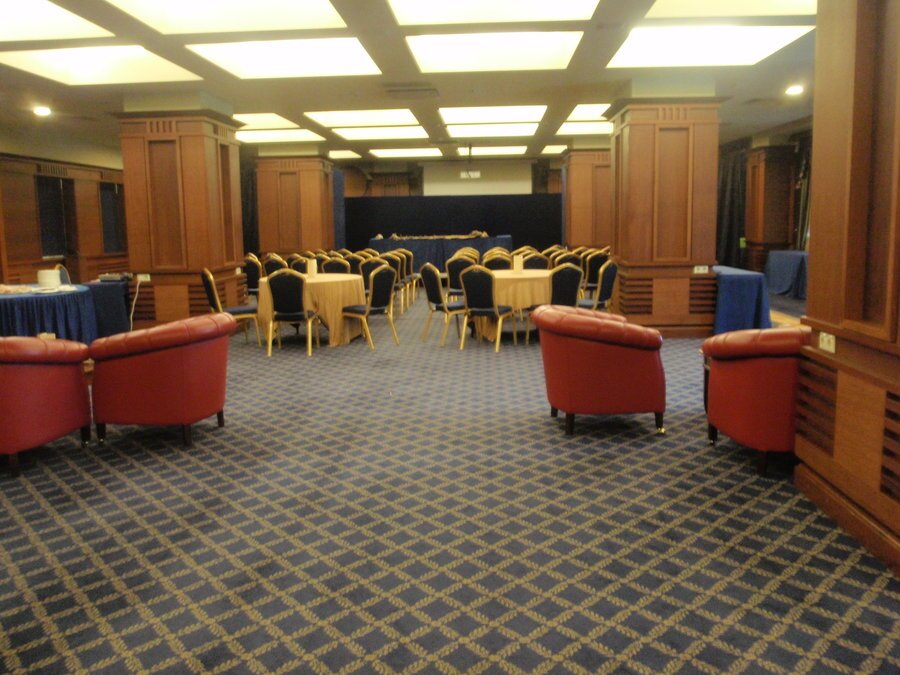 Театър "Арт Ленд"