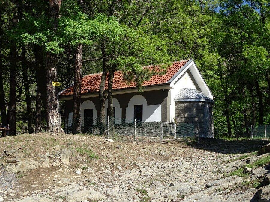 Параклис "Св. Кирик и Юлита" - Златица