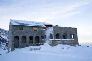 Хижа "Белмекен" — Костенец