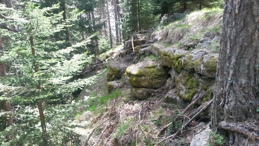 Скално светилище "Дженевра"