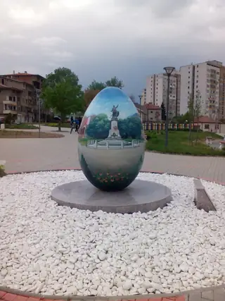 Яйцето на историята - Карлово — Карлово