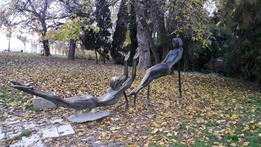 Плуващи фигури - Варна