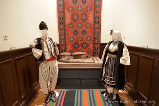 Институт за етнология и фолклористика с Етнографски музей - София — София