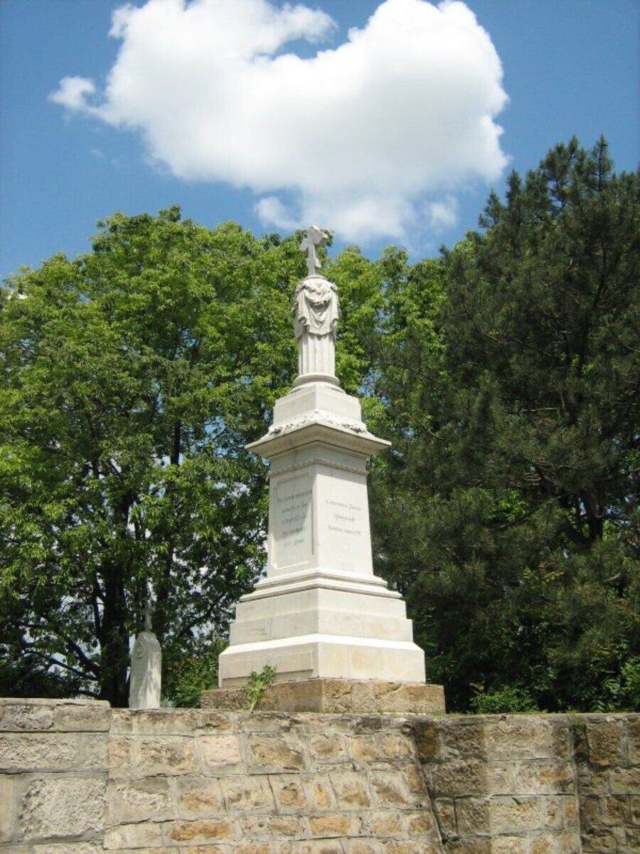 Местност "Паметниците" - Свищов