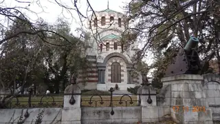 Мавзолей-параклис "Св. Георги Победоносец" - Плевен — Плевен