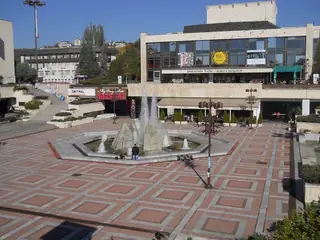Фонтаните на Площад "Георги Измирлиев" - Благоевград — Благоевград