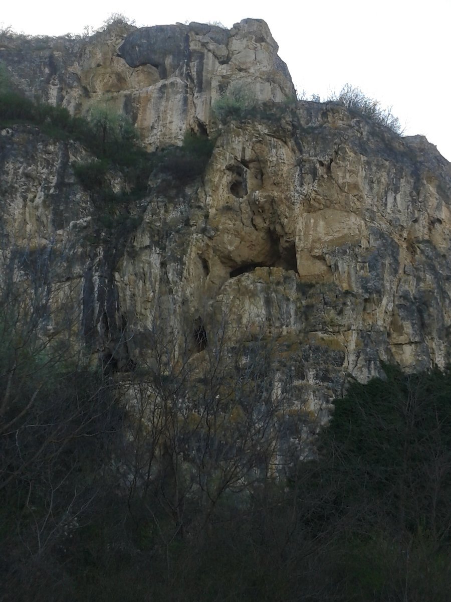 Кошовски скален манастир "Голям рай"