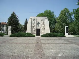 Паметник на Георги Апостолов — Скравена