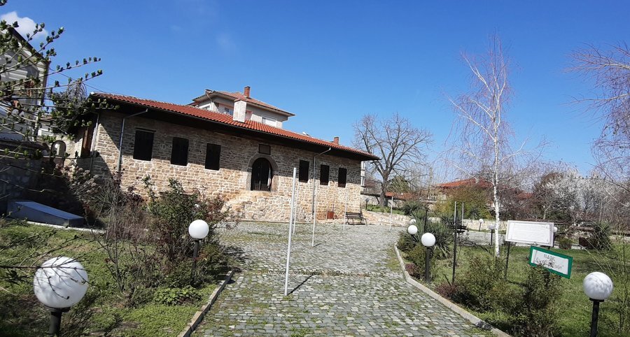 Комплекс "Свети Николско училище" - Свищов