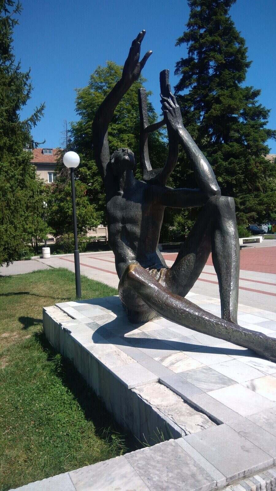 Статуя на Орфей - Търговище