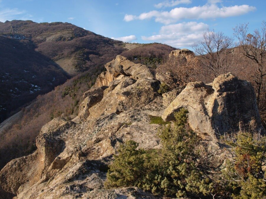 Трапецовидни ниши до махала Хайранлар - Ненково