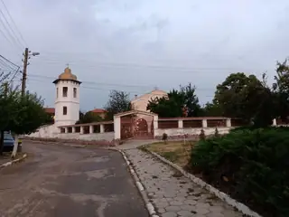 Храм "Св. Димитър Солунски" - Радомир — Радомир