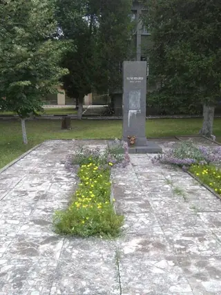 Паметник на Начо Иванов - с.Пет Могили — Пет могили