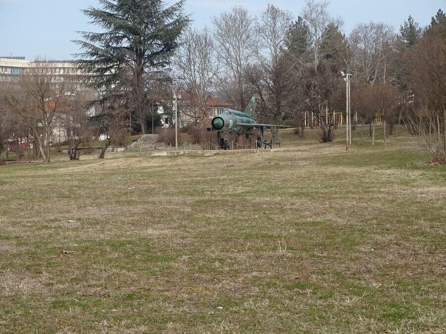Боен самолет "Миг 21" - гр. Кърджали
