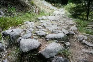 Античен път по билото Чернатица — Орехово