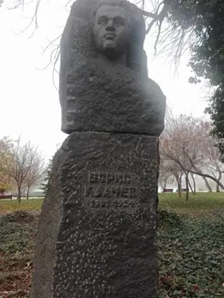 Паметник на Борис Калчев - Силистра — Силистра