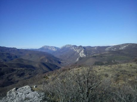 Връх "Гарванов камък"