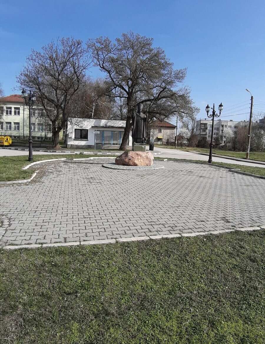 Площад "Папа Йоан Павел Втори" - Белене