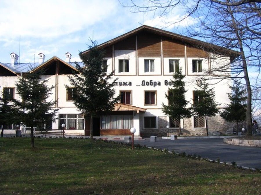 Хижа "Добра вода"