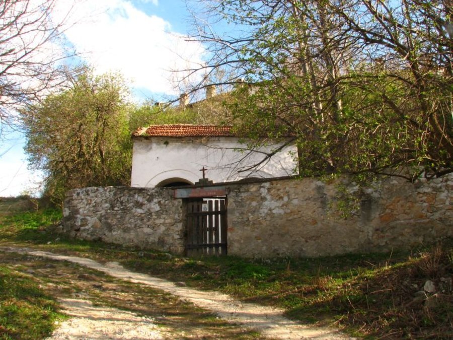 Аязмо "Свети Козма и Дамян" - Мулдавски манастир