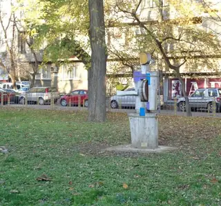 Композиция дърво - Варна — Варна
