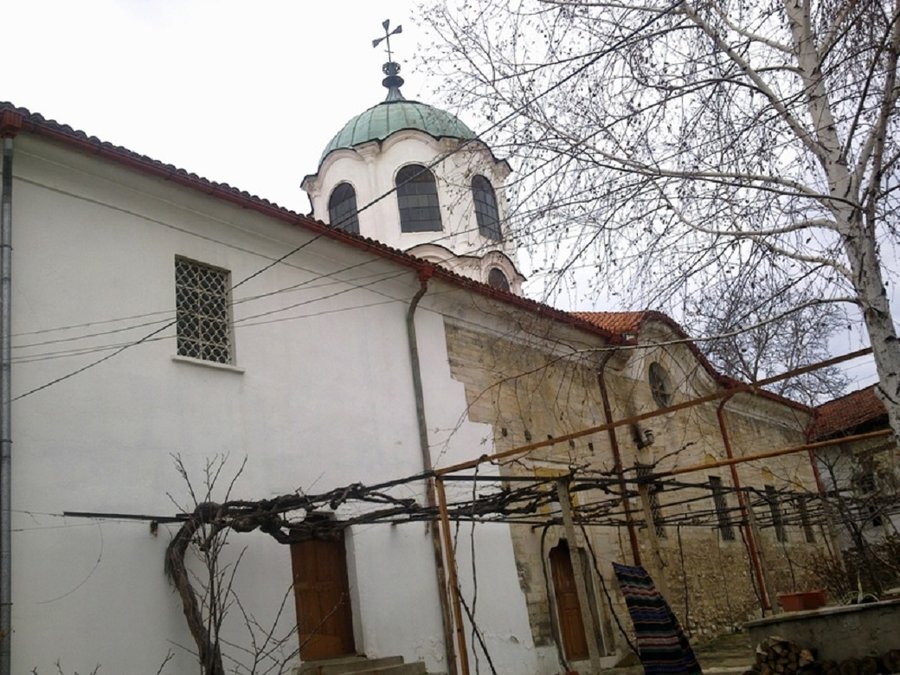 Църква "Света Богородица" - Чирпан