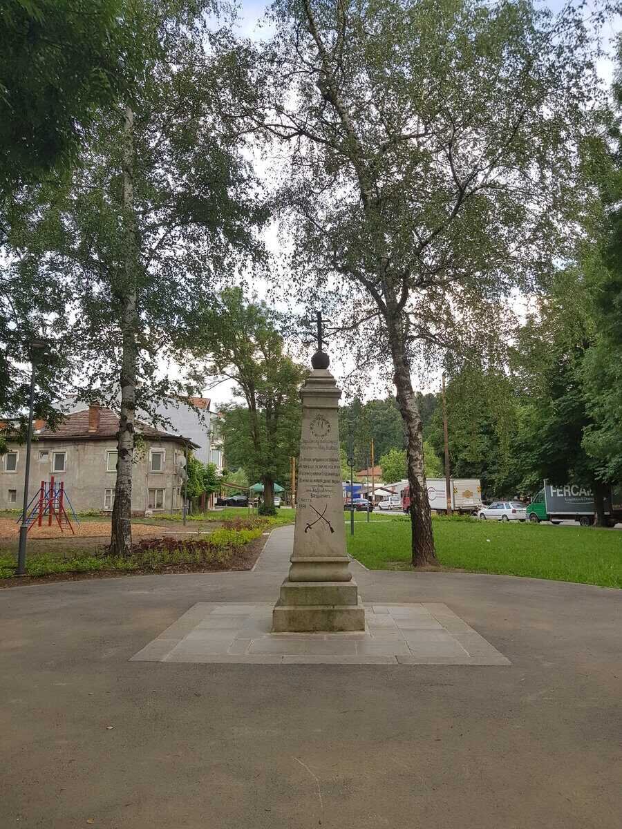 Паметник в почит към Капитан дядо Никола - Габрово