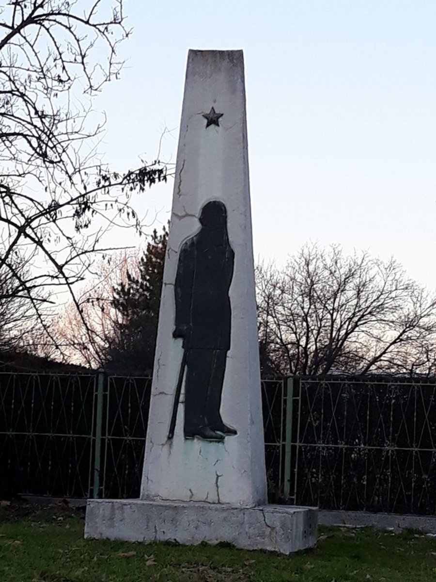 Паметник на Димитър Благоев - Ямбол