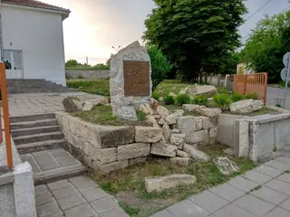 Паметник на Йордан Гешев - Кула — Кула