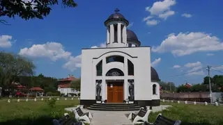 Храм "Възнесение Господне" - Нови Искър — Нови Искър