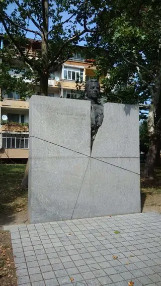 Паметник на Владимир Заимов - Сливен — Сливен