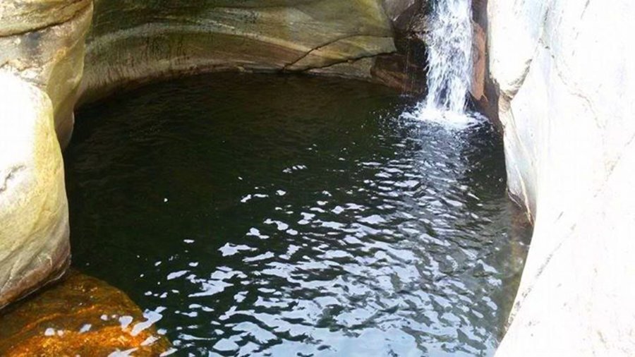 Вирът "Бездънник" - Гърнати