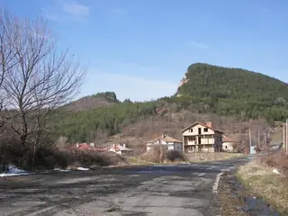 "Счупената планина" - Воденичарско — Воденичарско