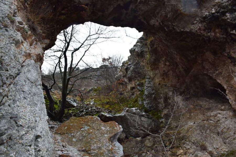 Скален мост "Дупника"