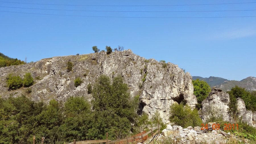 Скално образувание "Слона" - Девин