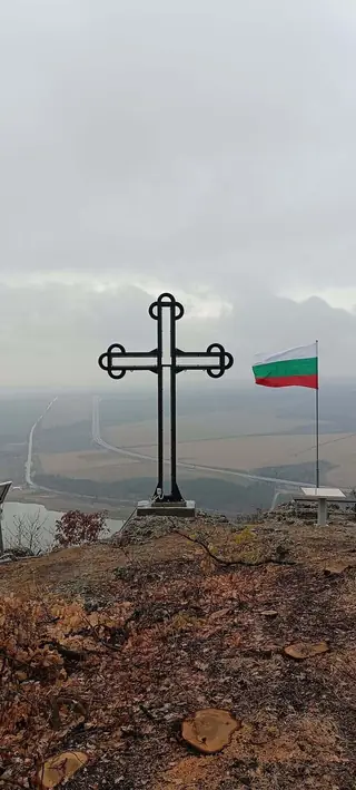Кръст на Голямата канара — Черенча