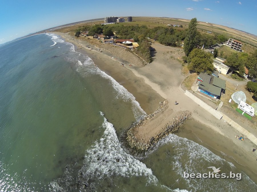 Плаж пред къмпинг "Ахелойска битка"