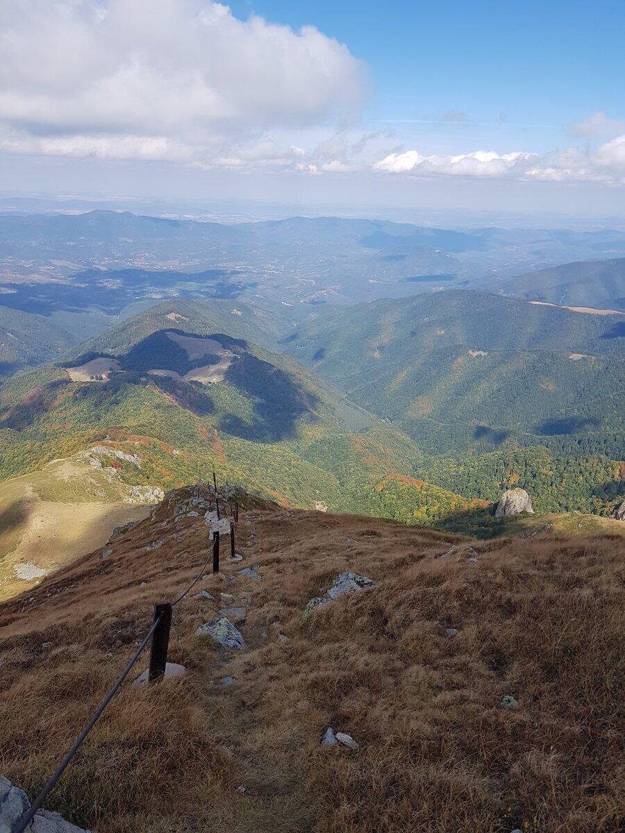 Маршрут връх Млечен чал - хижа Плевен