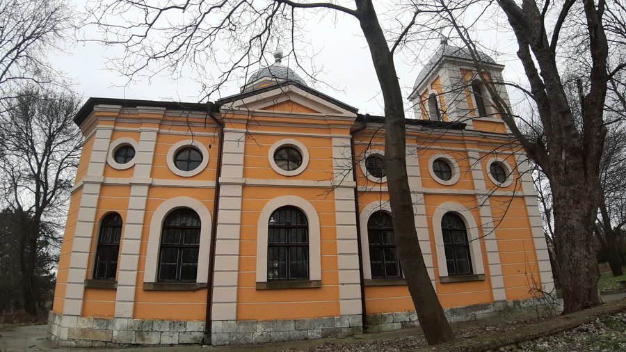 Храм "Свети Архангел Михаил" - с.Пелишат