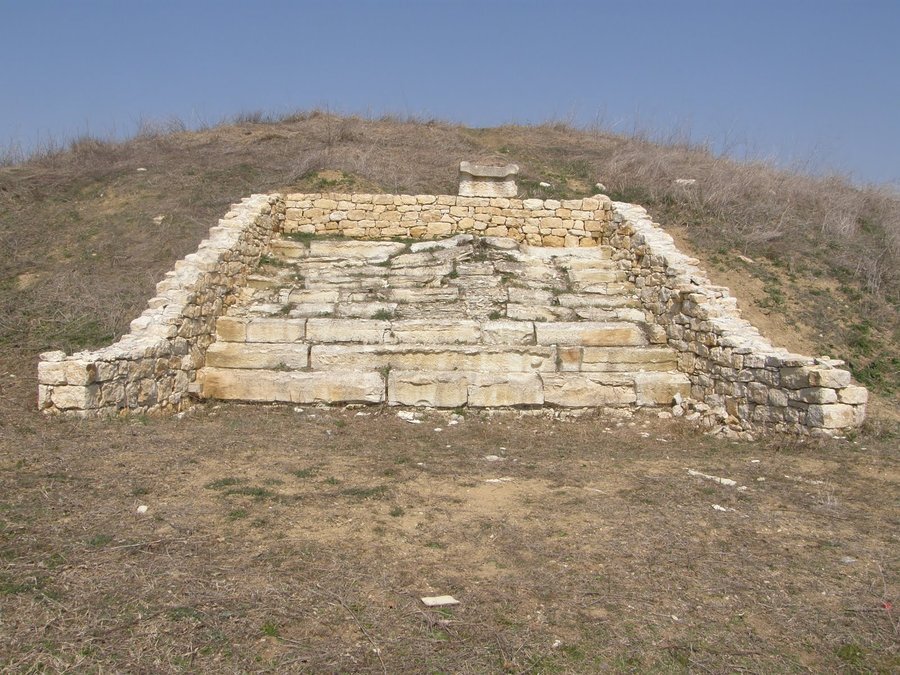Голямата могила - Свирачи