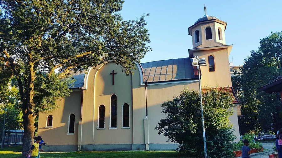 Храм "Възкресение Христово" - София