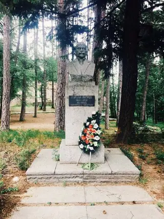 Паметник на Йордан Митрев - Кюстендил — Кюстендил