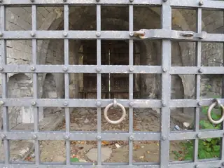 Крепостна врата "Кюнт Капу" - Русе — Русе