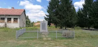 Паметник на загиналите - Ястребино — Ястребино