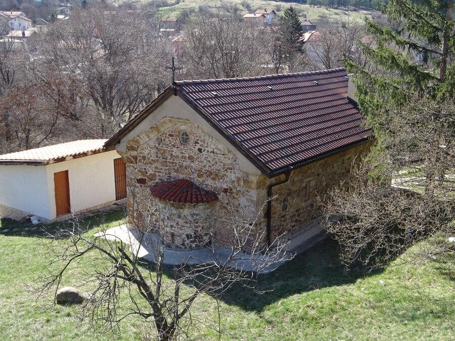 Църква "Всех Светих" - Банкя