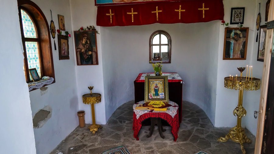 Параклис "Покров Богородичен" - с.Бабинци