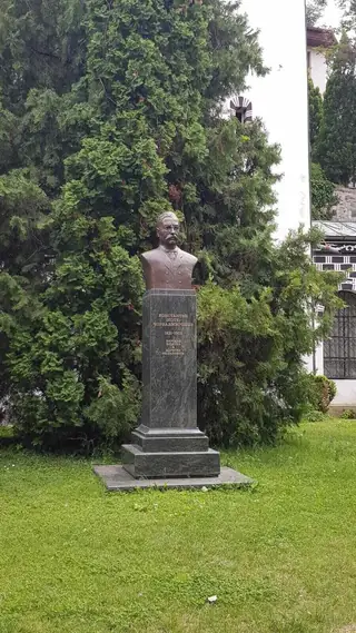 Паметник на Константин Чорбаджигошев - Благоевград — Благоевград