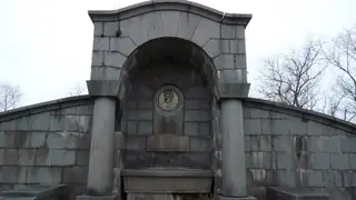 Чешма-паметник Александър Стамболийски — Славовица