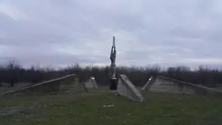 Паметник на седемте загинали партизани и ятаци - Веселиново — Веселиново